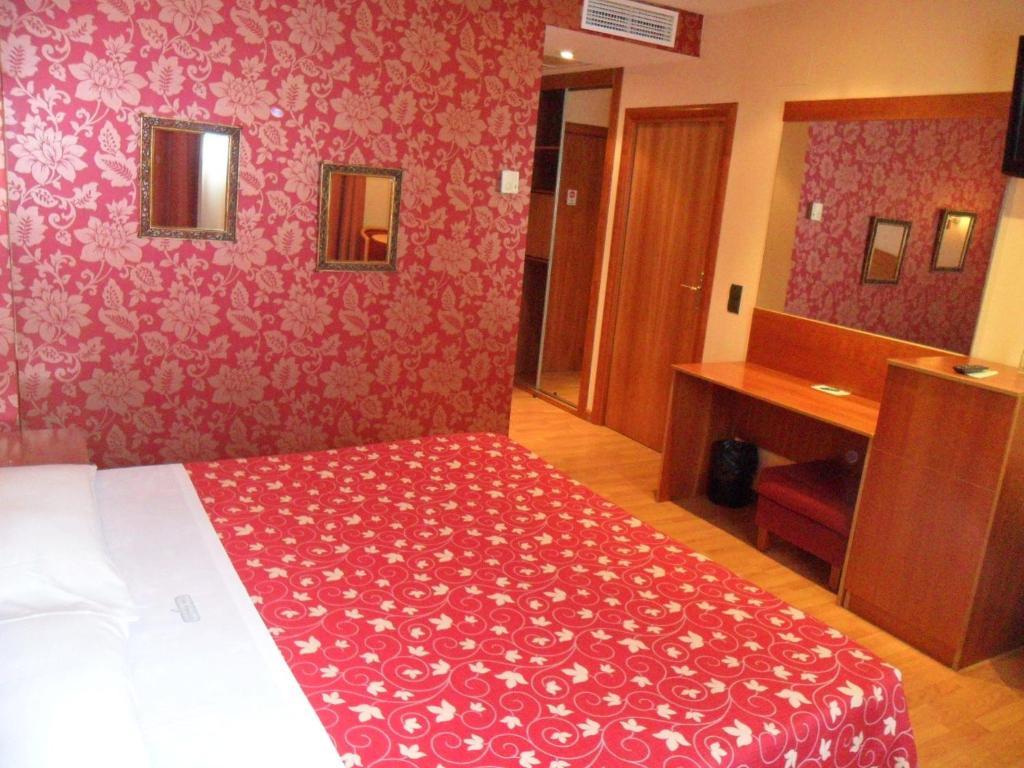 Motel Emporio Cabezón de Pisuerga Екстериор снимка