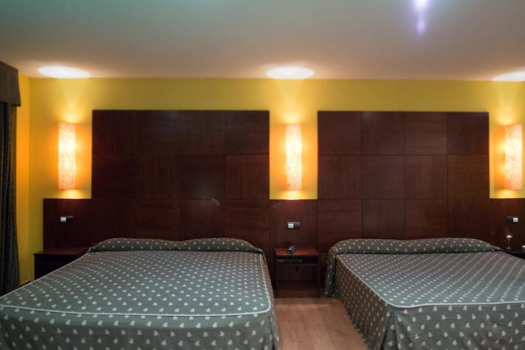 Motel Emporio Cabezón de Pisuerga Екстериор снимка